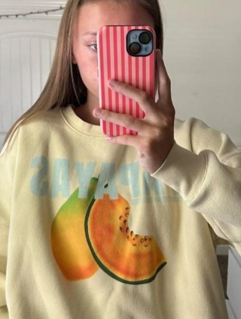 Wild Fable Womens Y2k Papaya Graphic Oversized Sweatshirt Yellow Size XL - Picture 9 of 17